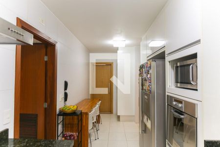 Apartamento à venda com 201m², 4 quartos e 3 vagas Apartamento à venda com 201m², 4 quartos e 3 vagasCozinha