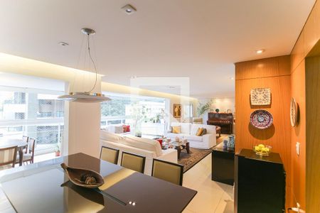 Sala de apartamento à venda com 4 quartos, 201m² em Jardim Fonte do Morumbi, São Paulo