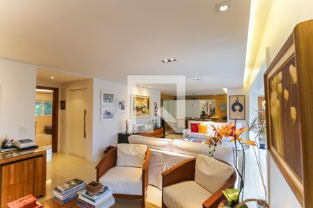 Sala de apartamento à venda com 4 quartos, 201m² em Jardim Fonte do Morumbi, São Paulo