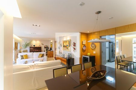 Sala de apartamento à venda com 4 quartos, 201m² em Jardim Fonte do Morumbi, São Paulo