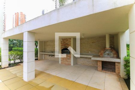 Apartamento à venda com 201m², 4 quartos e 3 vagas Apartamento à venda com 201m², 4 quartos e 3 vagasÁrea comum - Churrasqueira