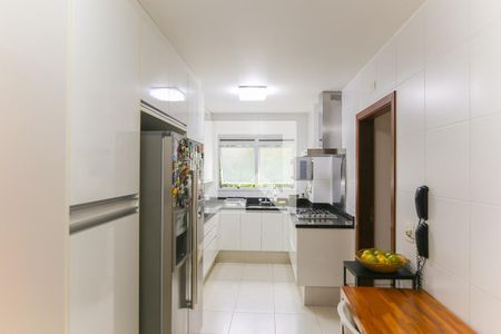 Apartamento à venda com 201m², 4 quartos e 3 vagas Apartamento à venda com 201m², 4 quartos e 3 vagasCozinha