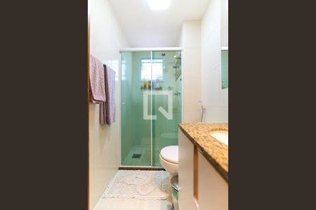 Apartamento à venda com 201m², 4 quartos e 3 vagas Apartamento à venda com 201m², 4 quartos e 3 vagasBanheiro da Suíte 1