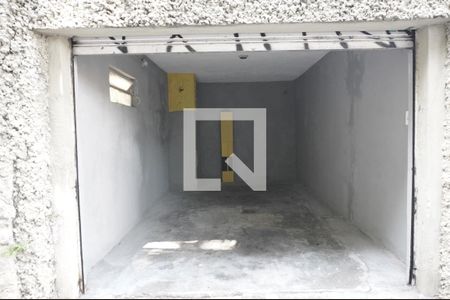 Casa à venda com 110m², 3 quartos e 1 vagaGaragem