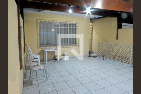 Casa à venda com 130m², 2 quartos e 2 vagasVaranda