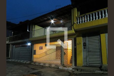 Casa à venda com 130m², 2 quartos e 2 vagasFachada