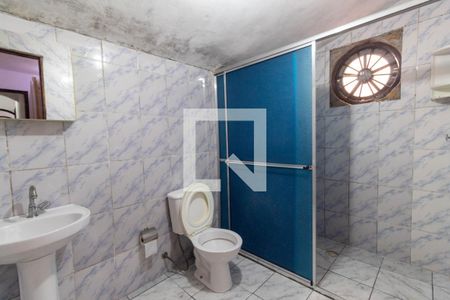 Casa à venda com 220m², 3 quartos e 1 vaga Casa à venda com 220m², 3 quartos e 1 vagaBanheiro da Suíte 2
