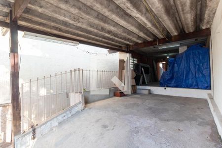 Casa à venda com 220m², 3 quartos e 1 vaga Casa à venda com 220m², 3 quartos e 1 vagaGaragem