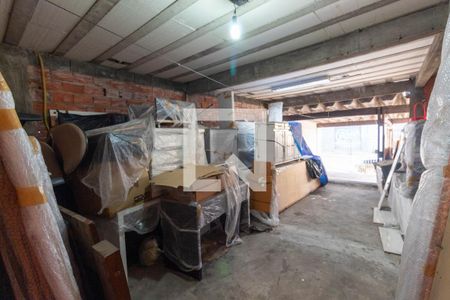 Casa à venda com 220m², 3 quartos e 1 vaga Casa à venda com 220m², 3 quartos e 1 vagaGaragem