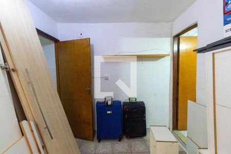 Casa à venda com 220m², 3 quartos e 1 vaga Casa à venda com 220m², 3 quartos e 1 vagaQuarto Suíte 2