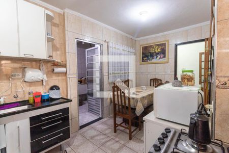 Casa à venda com 220m², 3 quartos e 1 vaga Casa à venda com 220m², 3 quartos e 1 vagaCozinha