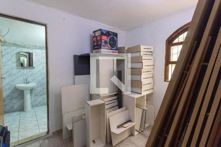 Casa à venda com 220m², 3 quartos e 1 vaga Casa à venda com 220m², 3 quartos e 1 vagaQuarto Suíte 2