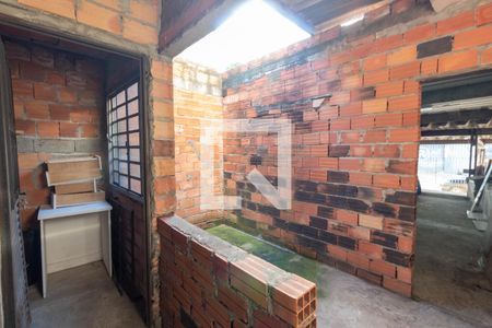 Casa à venda com 220m², 3 quartos e 1 vaga Casa à venda com 220m², 3 quartos e 1 vagaEdícula