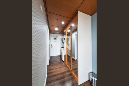 Apartamento à venda com 33m², 1 quarto e 1 vaga Apartamento à venda com 33m², 1 quarto e 1 vagaCozinha