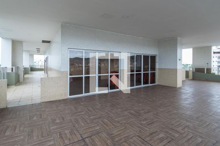 Apartamento à venda com 270m², 3 quartos e 2 vagas Apartamento à venda com 270m², 3 quartos e 2 vagasÁrea comum - Salão de festas