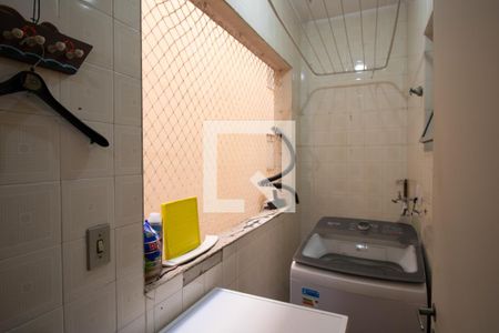 Apartamento para alugar com 65m², 2 quartos e 1 vagaÁrea de Serviço