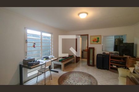 Casa à venda com 400m², 4 quartos e 8 vagasEdicula