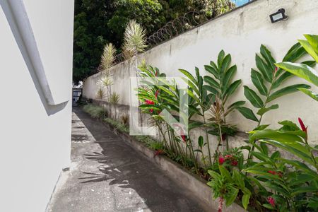 Apartamento à venda com 96m², 3 quartos e 1 vaga Apartamento à venda com 96m², 3 quartos e 1 vagaEntrada