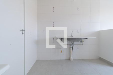 Cozinha de apartamento para alugar com 2 quartos, 35m² em Vila Ema, São Paulo