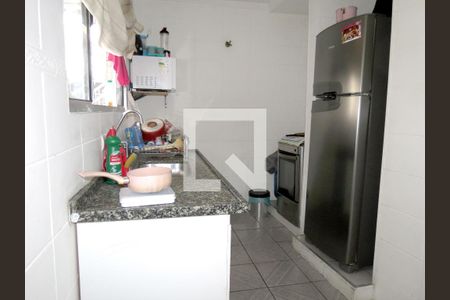 Casa à venda com 216m², 6 quartos e 2 vagasCozinha