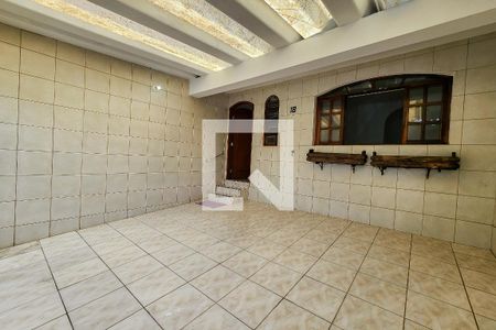 Casa à venda com 140m², 3 quartos e 2 vagasGaragem