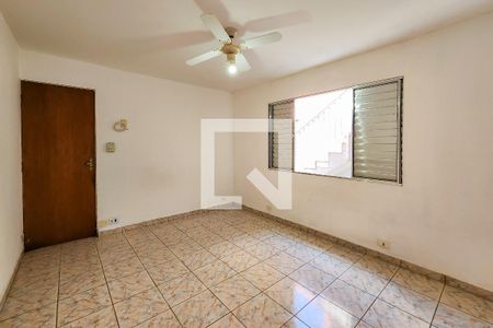 Casa à venda com 140m², 3 quartos e 2 vagasSuíte