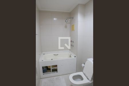 Apartamento à venda com 140m², 2 quartos e 3 vagas Apartamento à venda com 140m², 2 quartos e 3 vagasBanheiro da Suíte