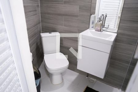 Casa à venda com 800m², 3 quartos e 4 vagasBanheiro de serviço