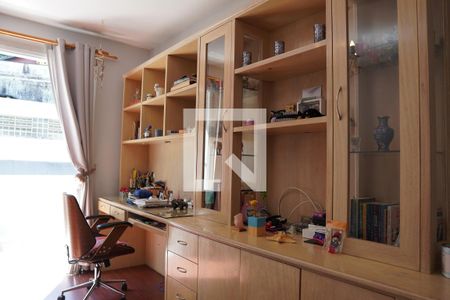 Casa à venda com 278m², 3 quartos e 3 vagasSuite 2