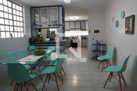 Casa à venda com 278m², 3 quartos e 3 vagasCozinha