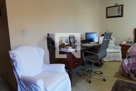 Casa à venda com 278m², 3 quartos e 3 vagasSuite 1