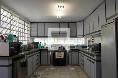 Casa à venda com 278m², 3 quartos e 3 vagasCozinha