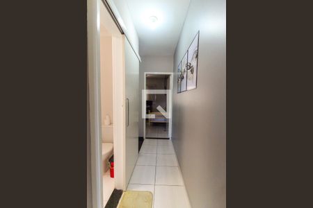 Casa de condomínio à venda com 65m², 2 quartos e 1 vaga Casa de condomínio à venda com 65m², 2 quartos e 1 vagaCorredor