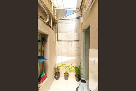 Casa de condomínio à venda com 65m², 2 quartos e 1 vaga Casa de condomínio à venda com 65m², 2 quartos e 1 vagaÁrea de Serviço