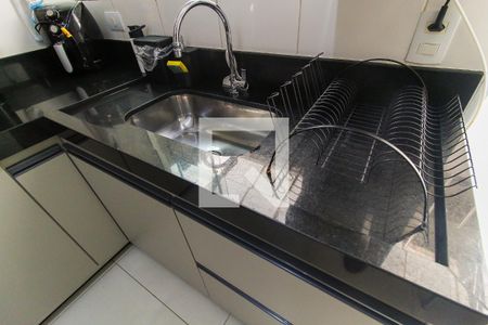 Casa de condomínio à venda com 65m², 2 quartos e 1 vaga Casa de condomínio à venda com 65m², 2 quartos e 1 vagaCozinha