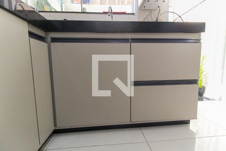 Casa de condomínio à venda com 65m², 2 quartos e 1 vaga Casa de condomínio à venda com 65m², 2 quartos e 1 vagaCozinha