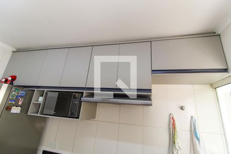 Casa de condomínio à venda com 65m², 2 quartos e 1 vaga Casa de condomínio à venda com 65m², 2 quartos e 1 vagaCozinha