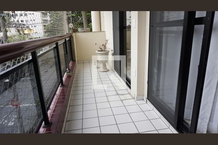 Apartamento à venda com 95m², 4 quartos e 1 vagaVaranda Sala