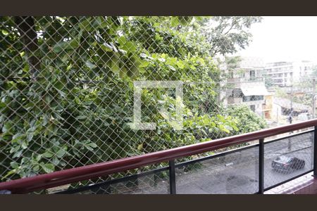 Apartamento à venda com 95m², 4 quartos e 1 vagaQuarto 2 varanda