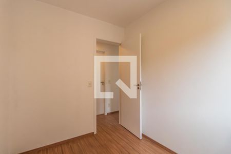 Quarto 1 de apartamento para alugar com 3 quartos, 76m² em Jardim Tupanci, Barueri
