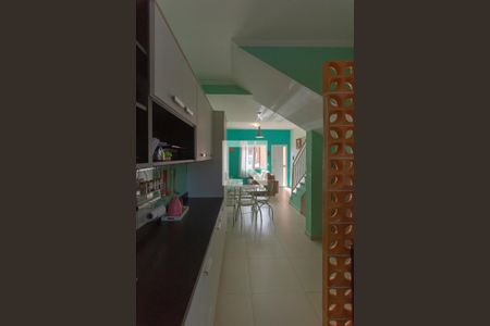 Casa de condomínio à venda com 67m², 2 quartos e 1 vagaCozinha