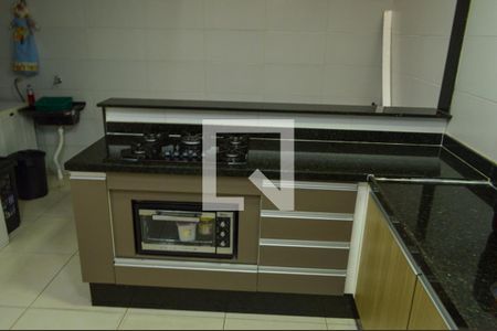 Casa de condomínio à venda com 21m², 3 quartos e 3 vagas Casa de condomínio à venda com 21m², 3 quartos e 3 vagasCozinha