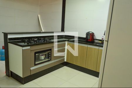 Casa de condomínio à venda com 21m², 3 quartos e 3 vagas Casa de condomínio à venda com 21m², 3 quartos e 3 vagasCozinha