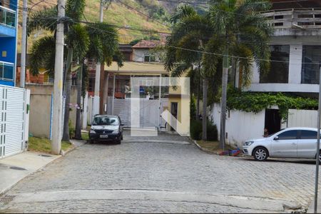 Casa de condomínio à venda com 21m², 3 quartos e 3 vagas Casa de condomínio à venda com 21m², 3 quartos e 3 vagasPortaria
