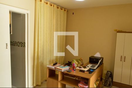 Casa de condomínio à venda com 21m², 3 quartos e 3 vagas Casa de condomínio à venda com 21m², 3 quartos e 3 vagasSuíte 3