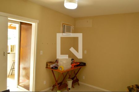 Casa de condomínio à venda com 21m², 3 quartos e 3 vagas Casa de condomínio à venda com 21m², 3 quartos e 3 vagasSuíte 3