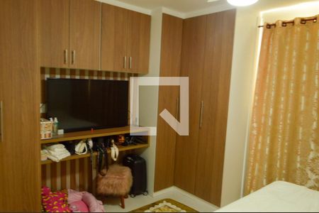 Casa de condomínio à venda com 21m², 3 quartos e 3 vagas Casa de condomínio à venda com 21m², 3 quartos e 3 vagasSuíte 2