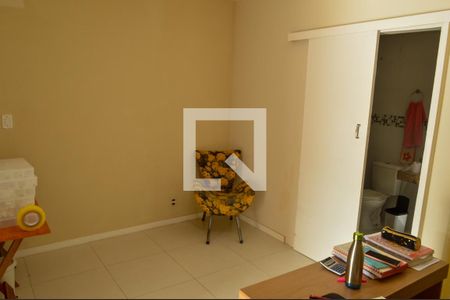 Casa de condomínio à venda com 21m², 3 quartos e 3 vagas Casa de condomínio à venda com 21m², 3 quartos e 3 vagasSuíte 3