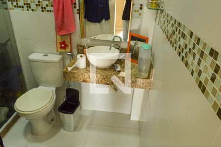 Casa de condomínio à venda com 21m², 3 quartos e 3 vagas Casa de condomínio à venda com 21m², 3 quartos e 3 vagasBanheiro da Suíte 3