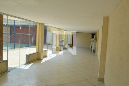 Casa de condomínio à venda com 21m², 3 quartos e 3 vagas Casa de condomínio à venda com 21m², 3 quartos e 3 vagasÁrea comum - Salão de festas
